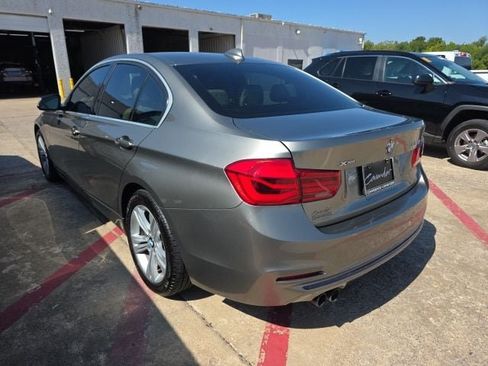 Used 2018 BMW 330i xDrive Sedan w/ Premium Package AWD/4WD image 3