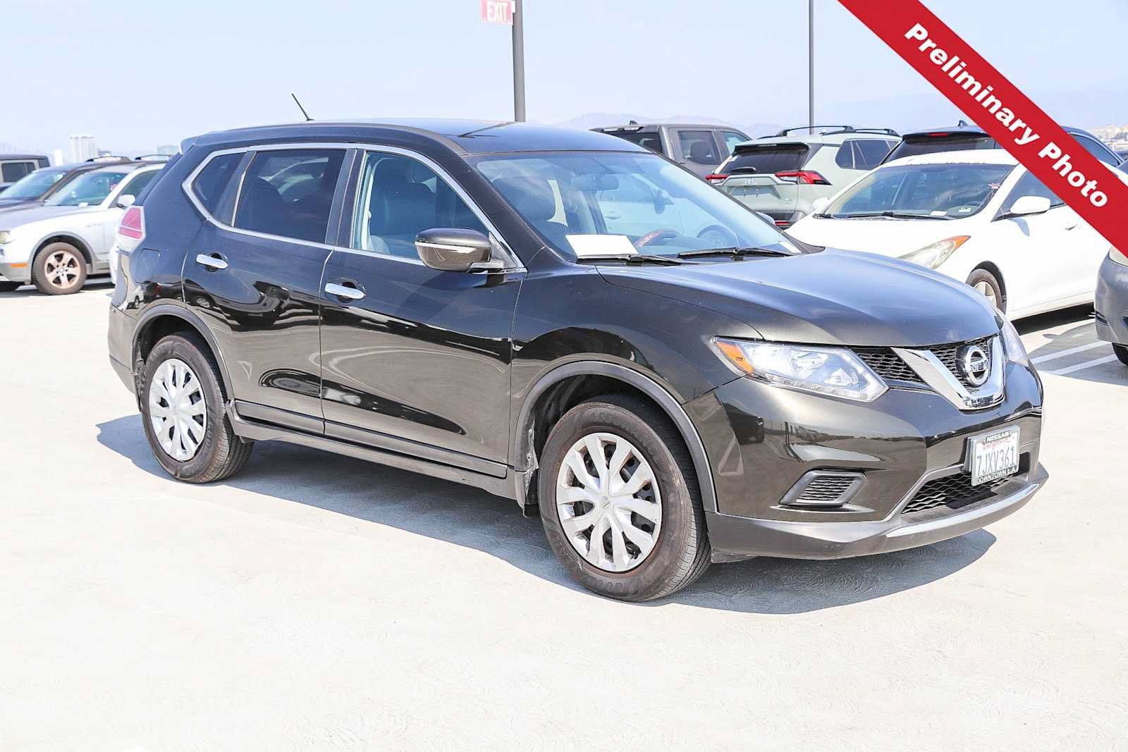 Used 2015 Nissan Rogue S w/ S Family Package FWD image 3
