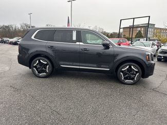 New 2025 Kia Telluride EX w/ EX Captain's Chair Package video 2