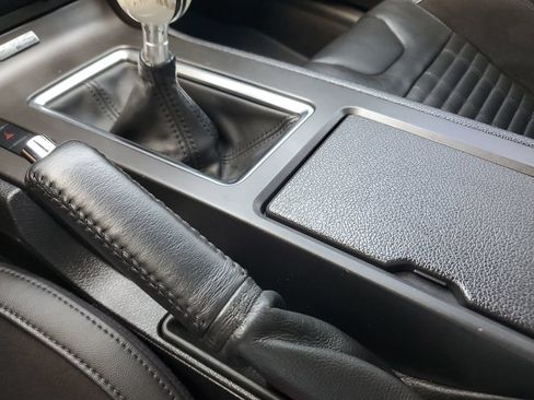 Used 2013 Ford Mustang Shelby GT500 RWD image 27