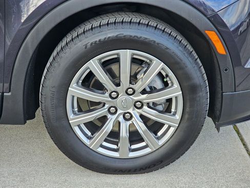 Certified 2022 Cadillac XT4 Premium Luxury w/ Technology Package image 9