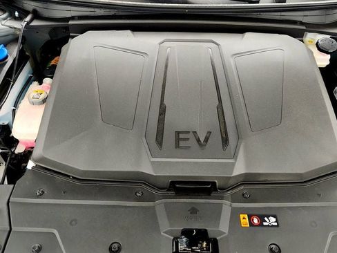 Used 2025 Hyundai Ioniq 5 SEL image 24