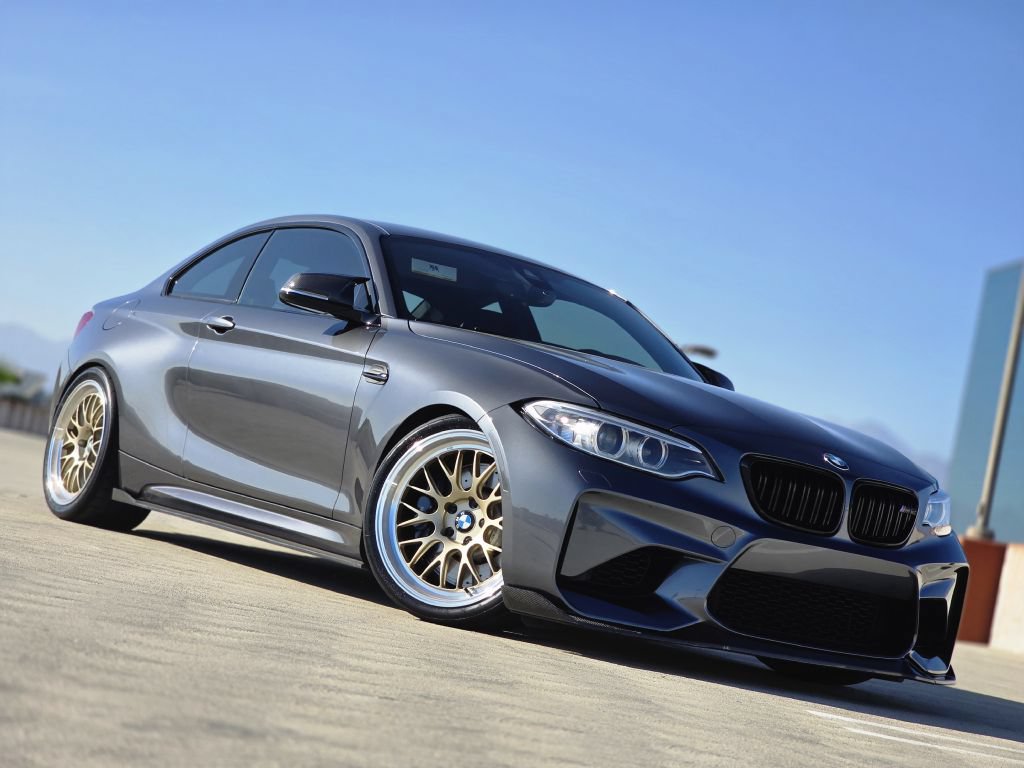Used 2017 BMW M2 RWD image 2