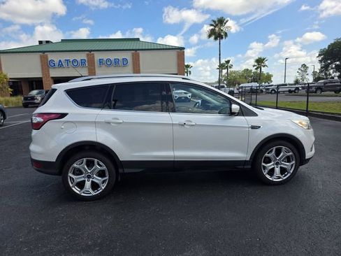 Used 2017 Ford Escape Titanium w/ Equipment Group 301A FWD image 4