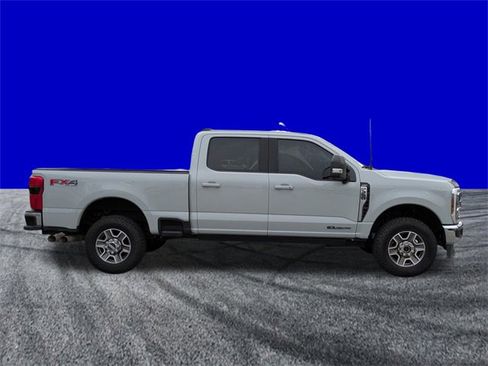 Certified 2025 Ford F350 Lariat w/ FX4 Off-Road Package image 3