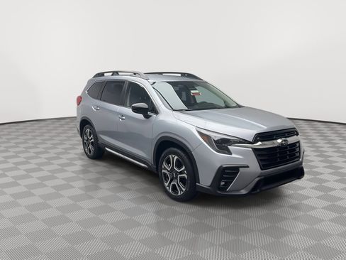 Used 2024 Subaru Ascent Limited image 32