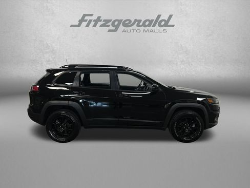 Used 2022 Jeep Cherokee Latitude w/ Sun & Sound Group AWD/4WD image 7