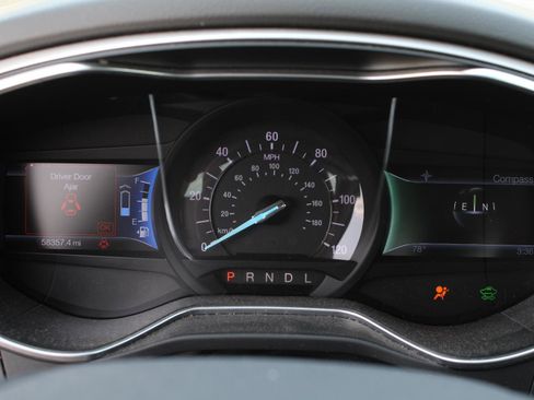 Used 2014 Ford Fusion SE w/ Equipment Group 501A FWD image 9