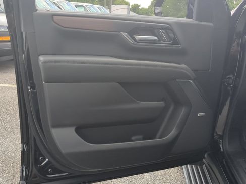 Used 2026 GMC Yukon XL Denali w/ Sun & Power Step Package AWD/4WD image 23
