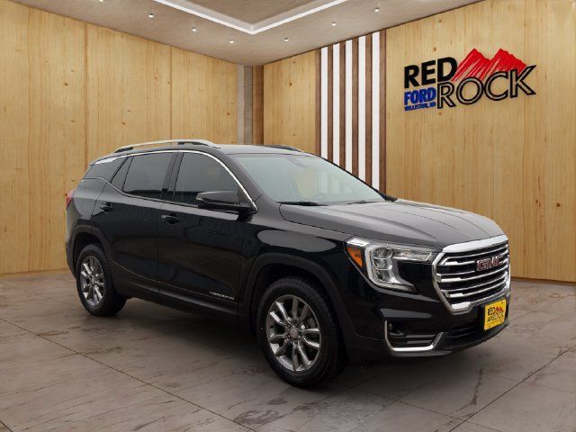 Used 2022 GMC Terrain SLT w/ Infotainment Package II AWD/4WD image 8