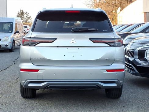New 2026 Mitsubishi Outlander SEL image 4