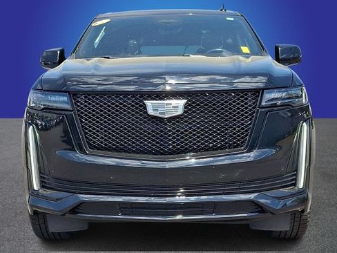 Used 2022 Cadillac Escalade ESV Sport w/ LPO, ONYX Package AWD/4WD image 2