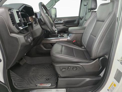 Used 2024 Chevrolet Silverado 3500 LTZ w/ LTZ Plus Package AWD/4WD image 18