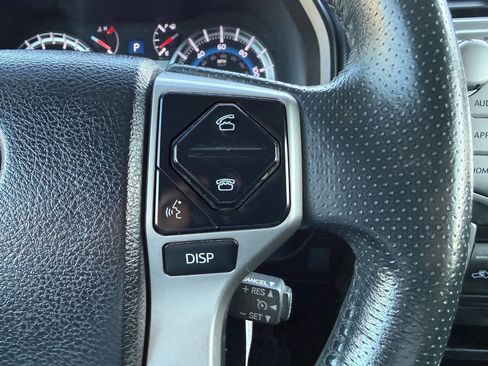 Used 2019 Toyota 4Runner SR5 AWD/4WD image 31