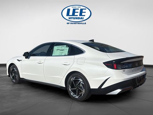 New 2026 Hyundai Sonata SEL image 4