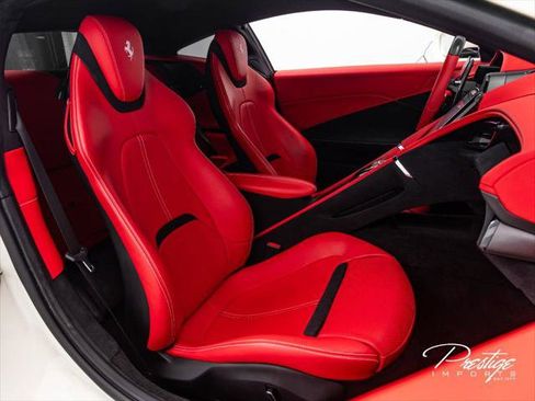 Used 2021 Ferrari Roma RWD image 32