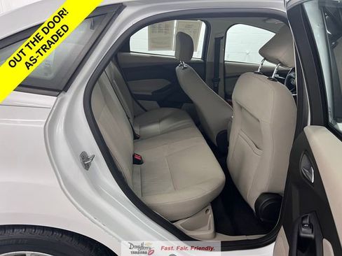 Used 2015 Ford Focus SE image 29