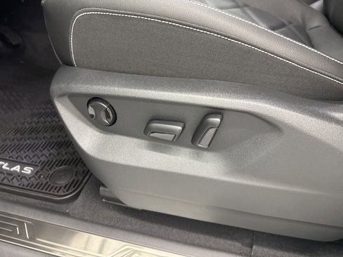 New 2026 Volkswagen Atlas SE AWD/4WD image 12