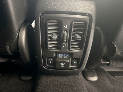 Used 2024 Dodge Durango GT AWD/4WD image 21
