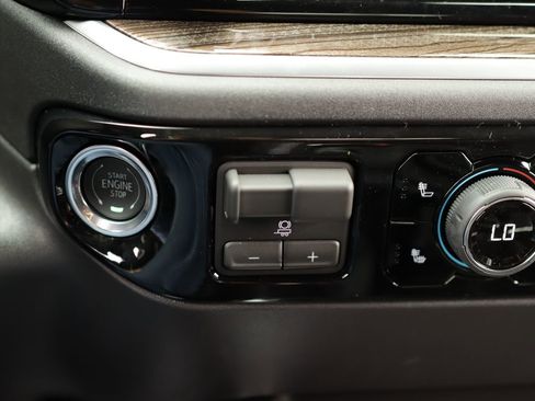 New 2026 Chevrolet Silverado 1500 LT Trail Boss w/ Convenience Package II AWD/4WD image 19