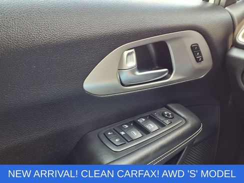 Used 2020 Chrysler Pacifica Touring-L w/ Advanced Safetytec Group AWD/4WD image 21