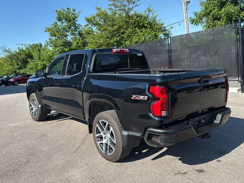 Used 2024 Chevrolet Colorado Z71 w/ Z71 Convenience Package 2 AWD/4WD image 5