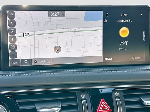 Used 2023 Genesis G70 2.0T image 13