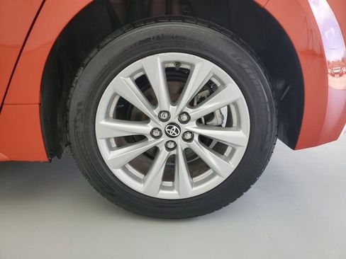 Used 2024 Toyota Corolla SE image 12