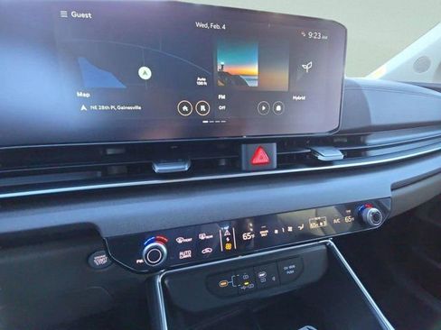 New 2026 Kia Carnival EX FWD image 30