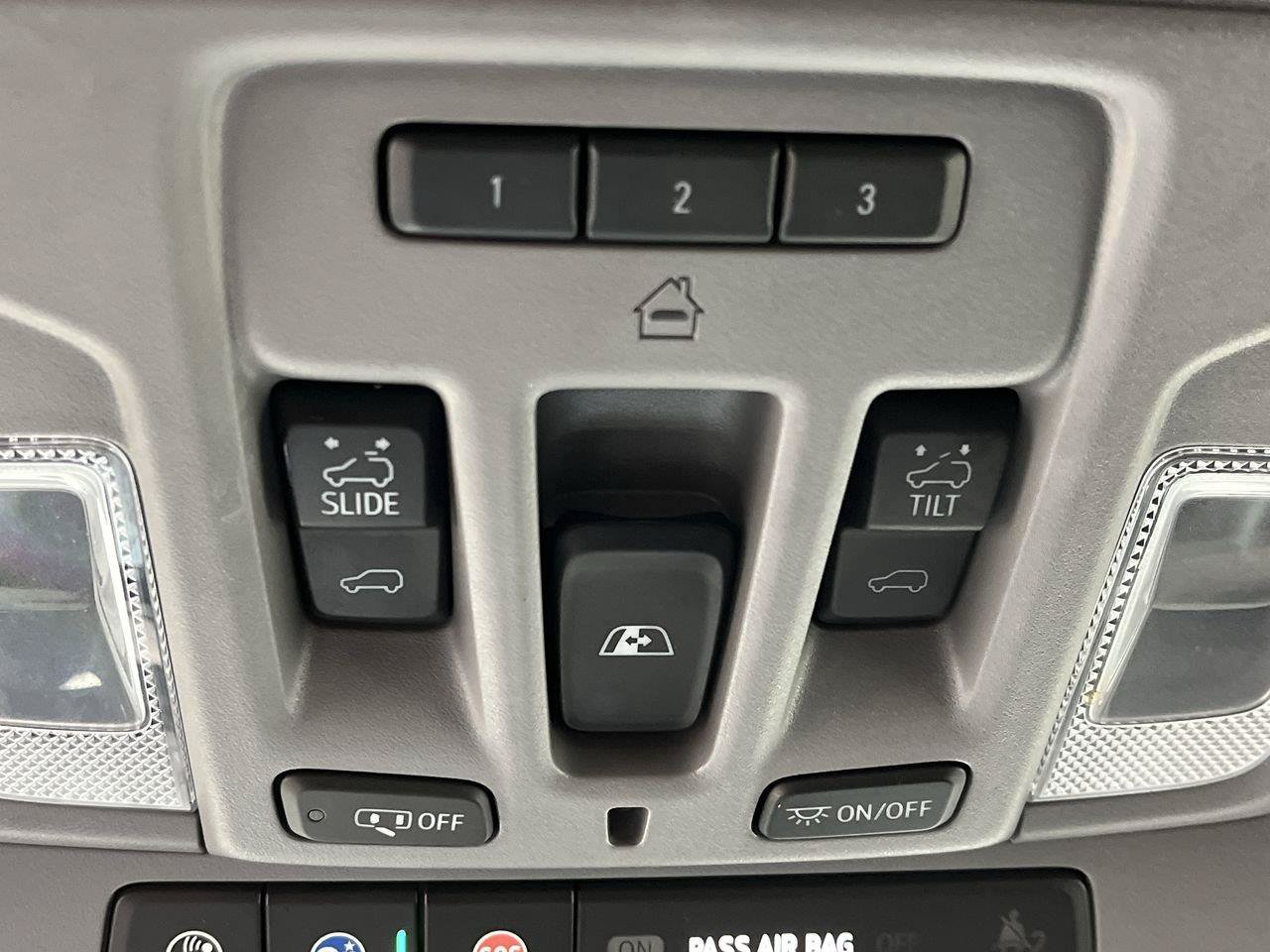 Certified 2024 GMC Sierra 1500 Denali AWD/4WD image 31