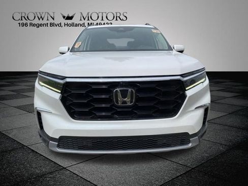 Used 2023 Honda Pilot Elite image 7
