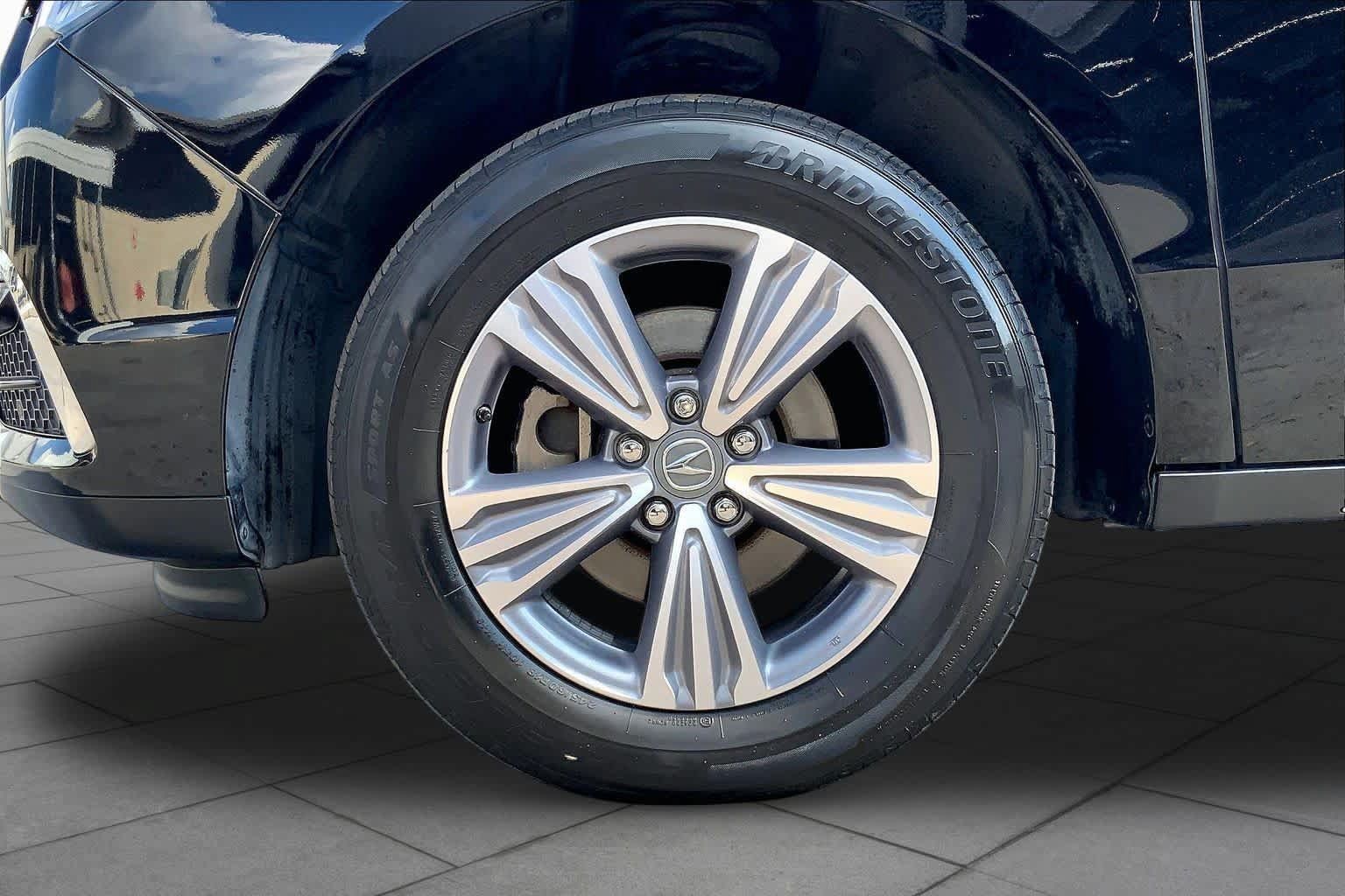 Used 2020 Acura MDX FWD image 11