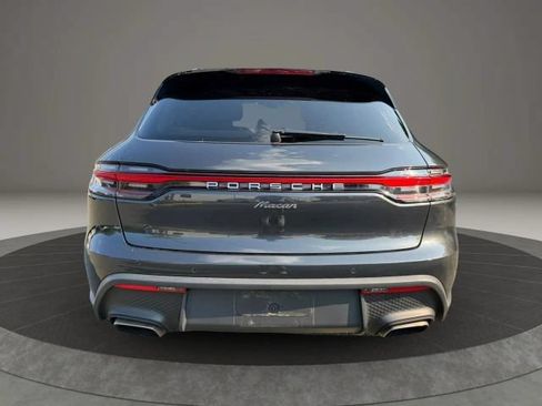 Used 2022 Porsche Macan w/ Premium Package Plus AWD/4WD image 6