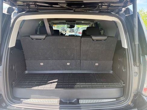 Used 2018 GMC Yukon Denali w/ Denali Ultimate Package image 8
