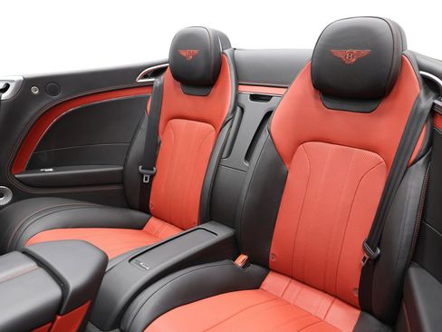 Used 2020 Bentley Continental GT V8 image 4