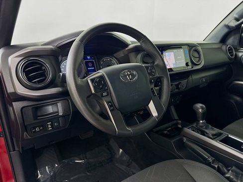 Used 2019 Toyota Tacoma TRD Sport RWD image 13
