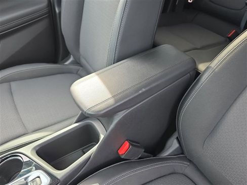 Certified 2022 Buick Encore GX Preferred w/ Cold Weather Comfort Package image 20