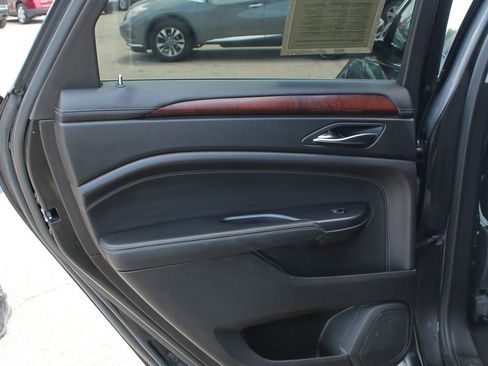 Used 2016 Cadillac SRX Luxury AWD/4WD image 16
