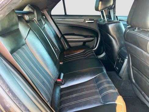 Used 2020 Chrysler 300 S w/ 300S Premium Group RWD image 28
