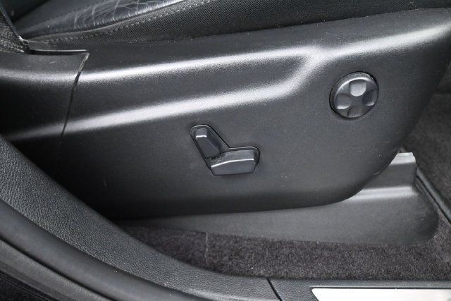 Used 2019 Jeep Grand Cherokee Limited w/ Trailer Tow Group IV AWD/4WD image 23