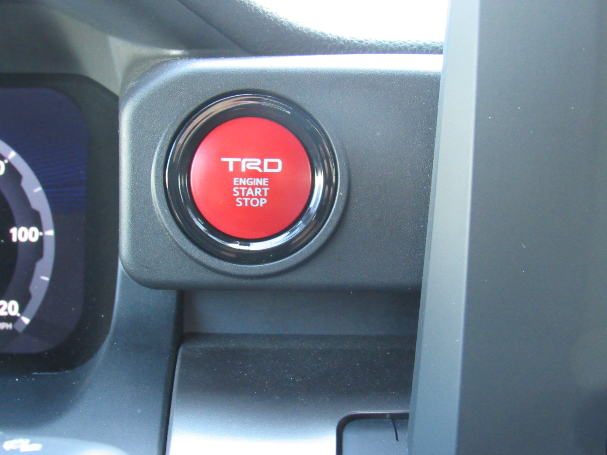 Used 2025 Toyota Tacoma TRD Sport w/ Blackout Package (GST) AWD/4WD image 22