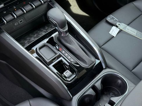 New 2026 GMC Canyon Elevation w/ Convenience Package image 32