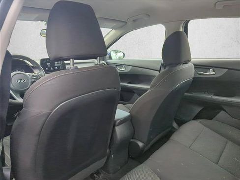 Used 2020 Kia Forte LXS FWD image 18