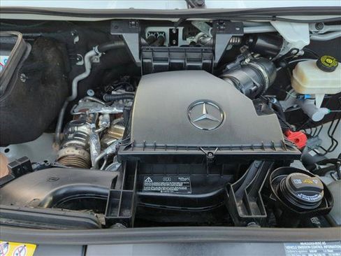 Used 2023 Mercedes-Benz Sprinter 2500 image 22