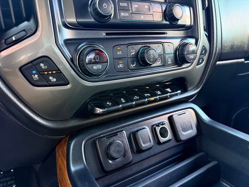 Used 2019 Chevrolet Silverado 3500 High Country w/ Duramax Plus Package AWD/4WD image 31