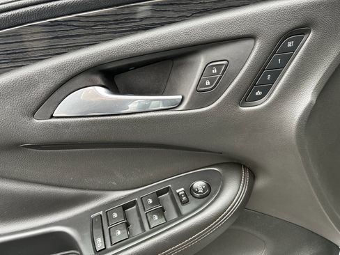 Used 2017 Buick Envision Essence image 21