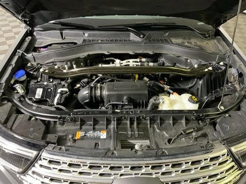 Used 2021 Ford Explorer Limited w/ Equipment Group 301A RWD image 38