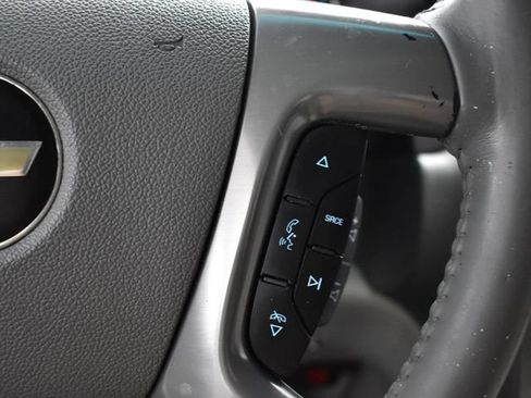 Used 2009 Chevrolet Avalanche LT w/ Suspension Package, Off-Road AWD/4WD image 12