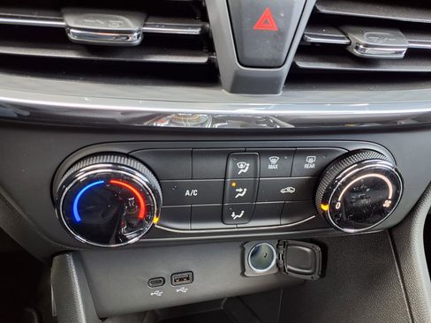 New 2026 Buick Encore GX Preferred FWD image 5