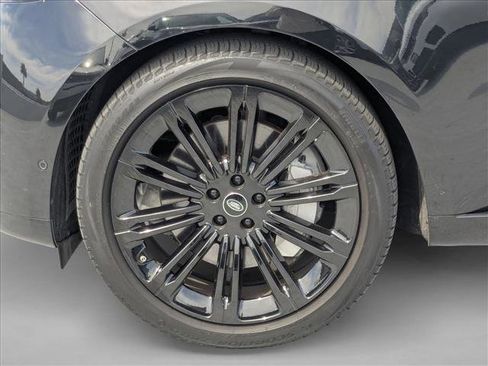 Used 2023 Land Rover Range Rover SE image 19